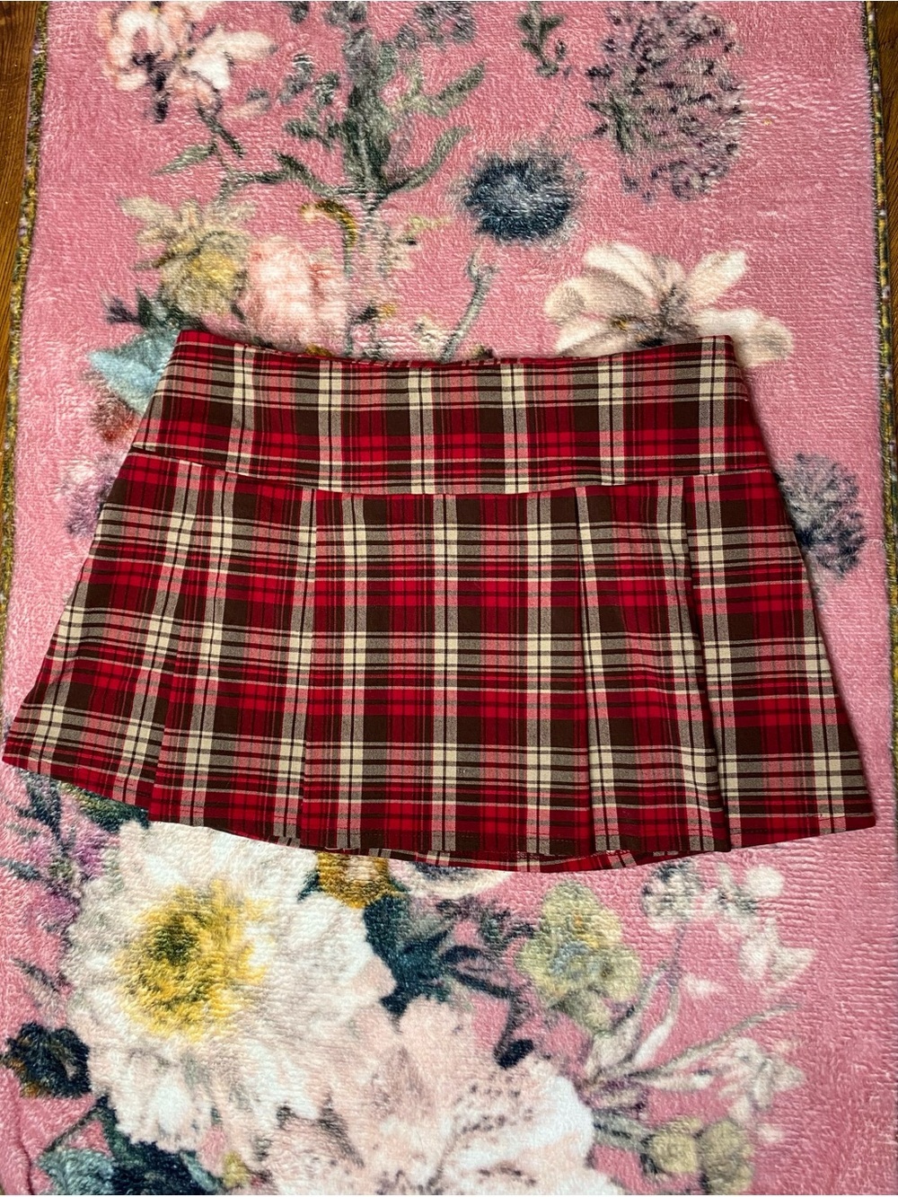 🌷 Sirens 🌷 Vintage Red Plaid Pleated Mini Skirt